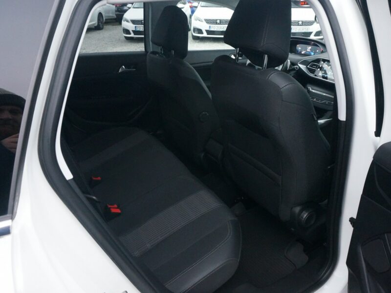 Peugeot 308 1.5 BlueHDi/130 KM Allure Pack Salon PL Fvat 23% PO2UH49 T9 (2014-2021)