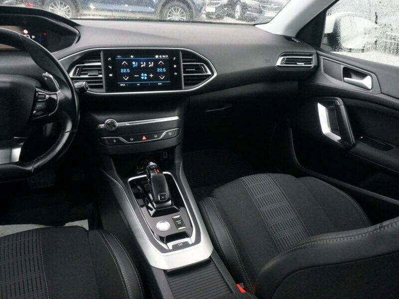 Peugeot 308 1.5 BlueHDi/130 KM Allure Pack Salon PL Fvat 23% PO3UE61 T9 (2014-2021)