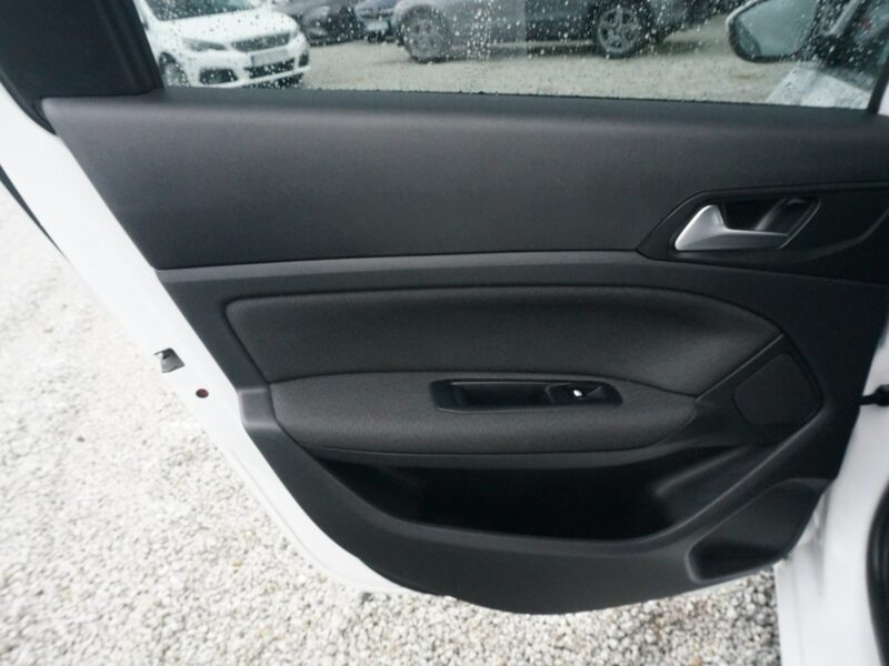 Peugeot 308 1.5 BlueHDi/130 KM Allure Pack Salon PL Fvat 23% PO3UE61 T9 (2014-2021)