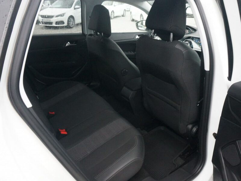 Peugeot 308 1.5 BlueHDi/130 KM Allure Pack Salon PL Fvat 23% PO3UE61 T9 (2014-2021)