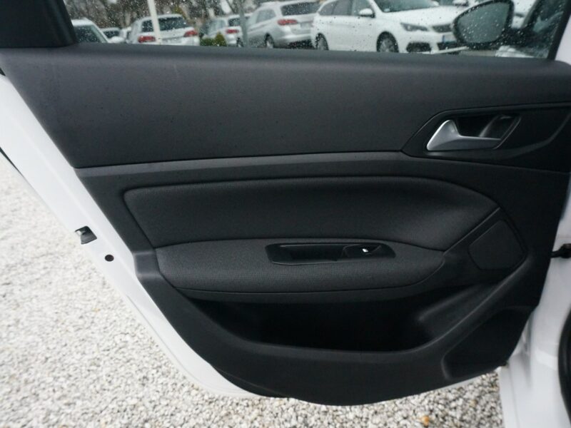 Peugeot 308 1.5 BlueHDi/130 KM Allure Pack Salon PL Fvat 23% PO6UR58 T9 (2014-2021)