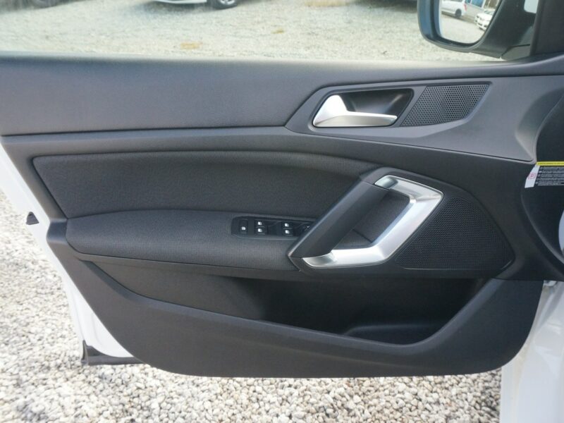Peugeot 308 1.5 BlueHDi/130 KM Allure Pack Salon PL Fvat 23% PO8UG45 T9 (2014-2021)