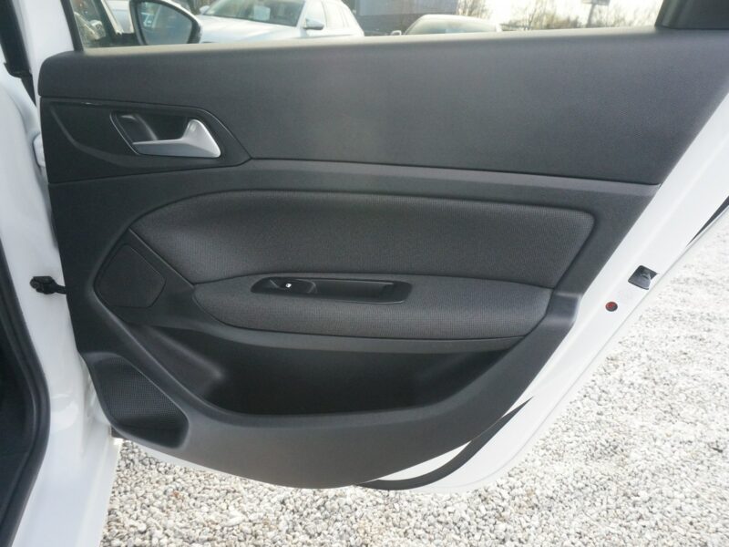 Peugeot 308 1.5 BlueHDi/130 KM Allure Pack Salon PL Fvat 23% PO8UG45 T9 (2014-2021)