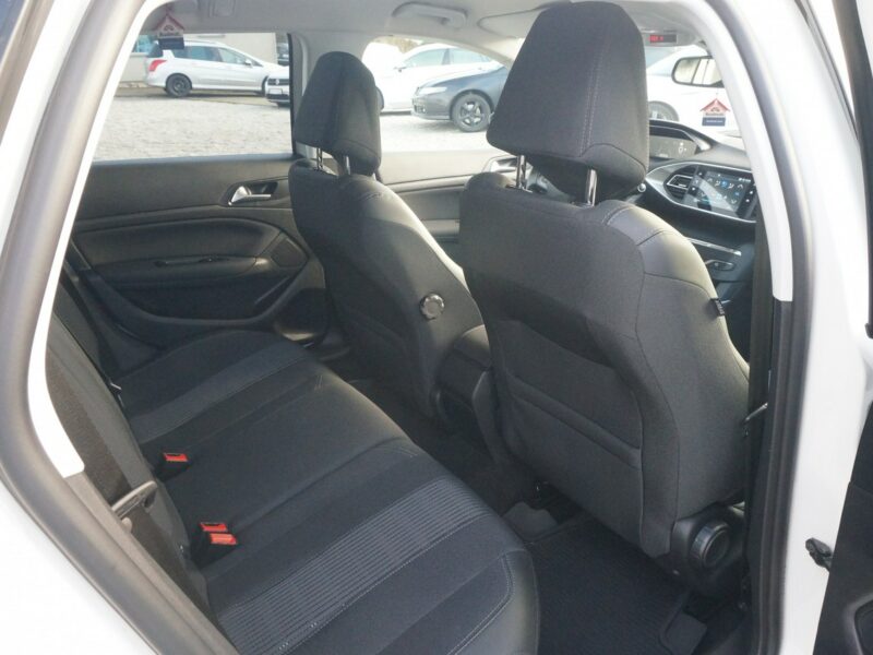 Peugeot 308 1.5 BlueHDi/130 KM Allure Pack Salon PL Fvat 23% PO8UG45 T9 (2014-2021)