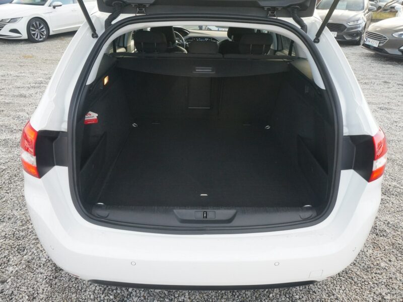 Peugeot 308 1.5 BlueHDi/130 KM Allure Pack Salon PL Fvat 23% PO8UG45 T9 (2014-2021)