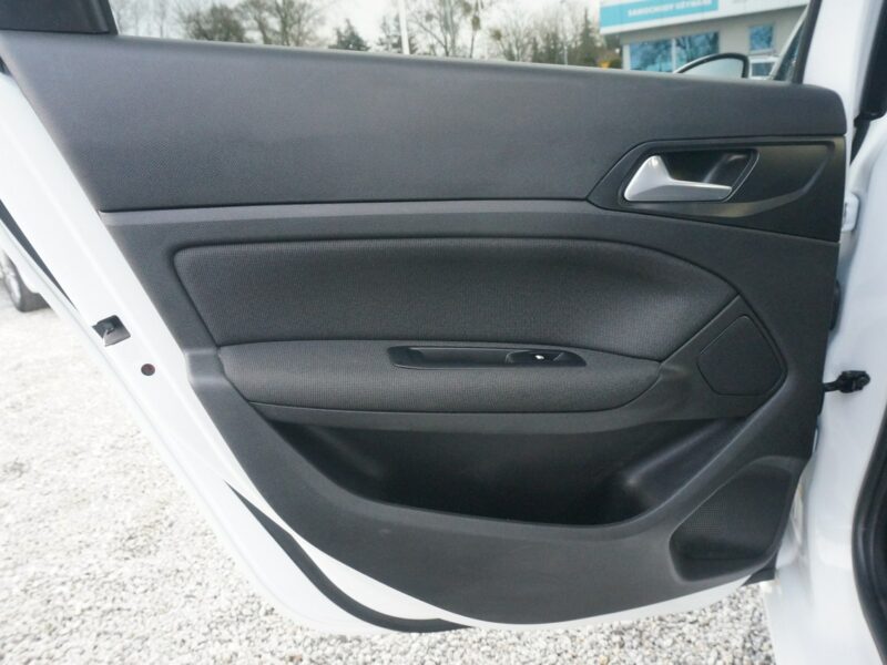 Peugeot 308 1.5 BlueHDi/130 KM Allure Pack Salon PL Fvat 23% PO8UG47 T9 (2014-2021)