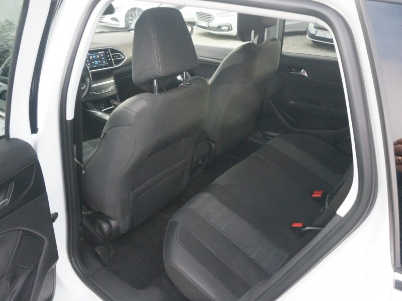 Peugeot 308 1.5 BlueHDi/130 KM Allure Pack Salon PL Fvat 23% PO8UG47 T9 (2014-2021)
