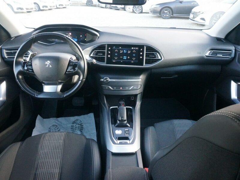 Peugeot 308 1.5 BlueHDi/130 KM Allure Pack Salon PL Fvat 23% PO9UL69 ## T9 (2014-2021)