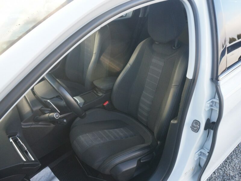 Peugeot 308 1.5 BlueHDi/130 KM Allure Pack Salon PL Fvat 23% PO9UL69 ## T9 (2014-2021)