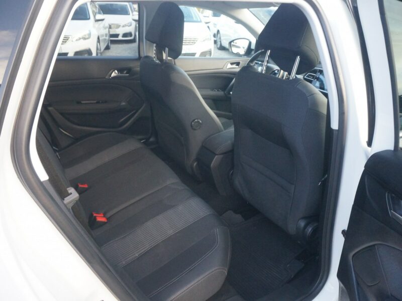Peugeot 308 1.5 BlueHDi/130 KM Allure Pack Salon PL Fvat 23% PO9UL69 ## T9 (2014-2021)