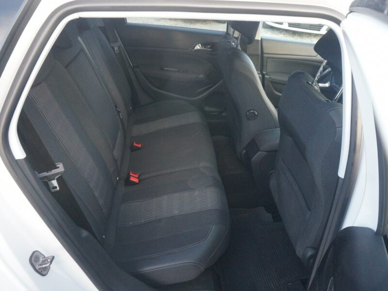 Peugeot 308 1.5 BlueHDi/130 KM Allure Pack Salon PL Fvat 23% PO9UL69 ## T9 (2014-2021)