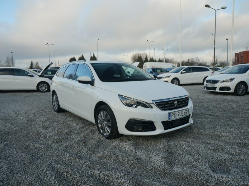Peugeot 308 1.5 BlueHDi/130 KM Allure Pack Salon PL Fvat 23% PO9UL69 ## T9 (2014-2021)