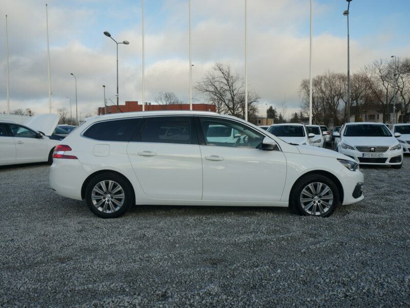Peugeot 308 1.5 BlueHDi/130 KM Allure Pack Salon PL Fvat 23% PO9UL69 ## T9 (2014-2021)