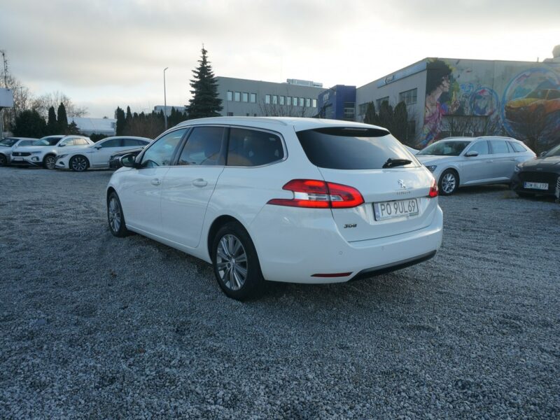Peugeot 308 1.5 BlueHDi/130 KM Allure Pack Salon PL Fvat 23% PO9UL69 ## T9 (2014-2021)