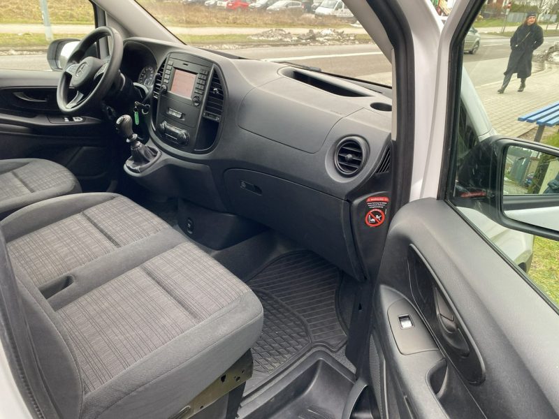 Mercedes Vito 9 osobowy, klimatyzacja, nawigacja, światła dzienne, niski przebieg W447 (2014-)
