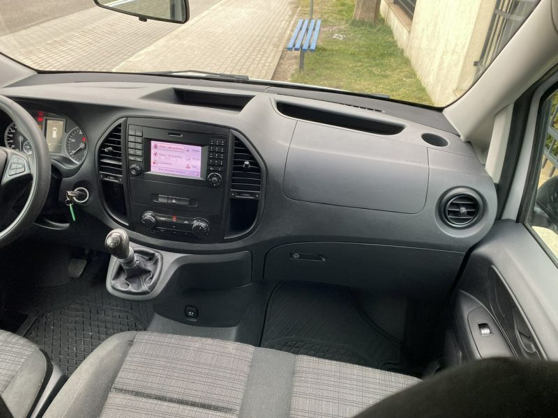 Mercedes Vito 9 osobowy, klimatyzacja, nawigacja, światła dzienne, niski przebieg W447 (2014-)
