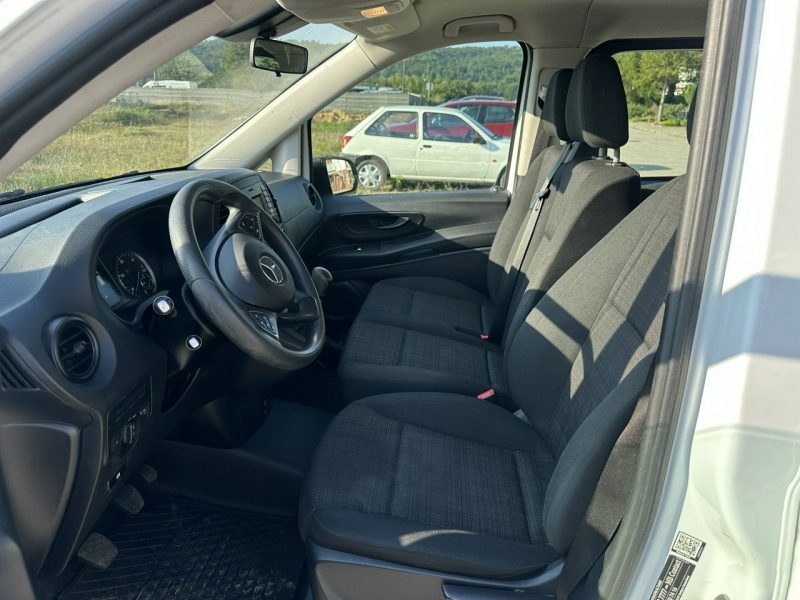 Mercedes Vito 9 osobowy, klimatyzacja, nawigacja, światła dzienne, niski przebieg W447 (2014-)