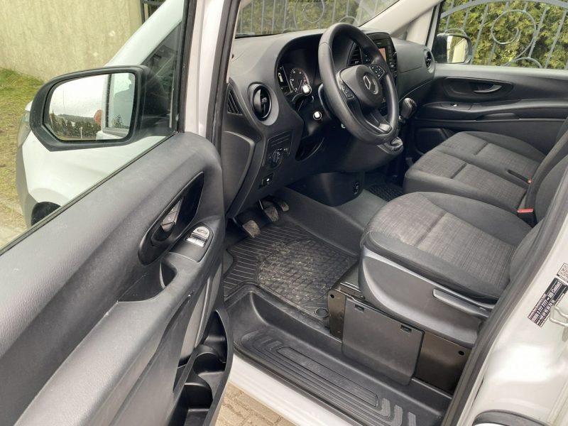 Mercedes Vito 9 osobowy, klimatyzacja, nawigacja, światła dzienne, niski przebieg W447 (2014-)