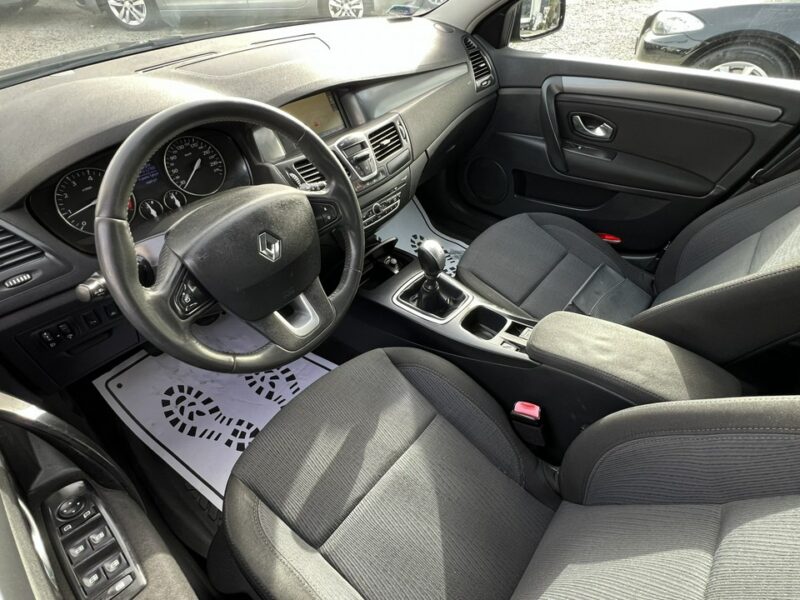 Renault Laguna 2.0 Benzyna *Navi * Hak * Zadbany * Możliwa zamiana* Gwarancja III (2007-)