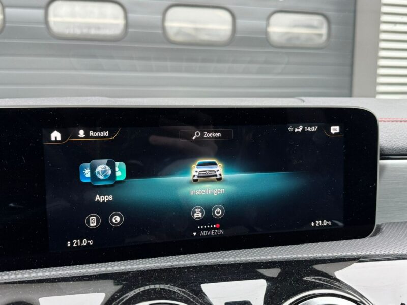 Mercedes CLA 180 Mercedes-Benz CLA 180 Shooting Brake Night Edition 2021r Pakiet AMG! I (2013-2019)