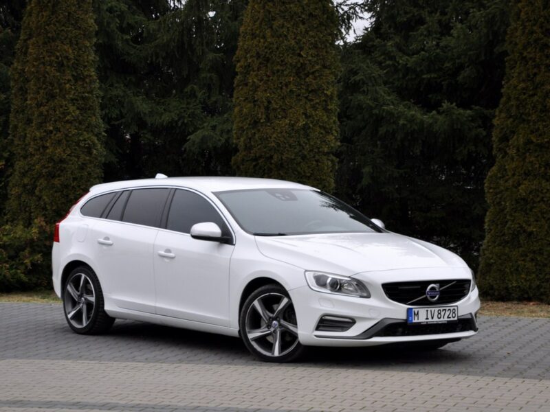 Volvo V60 2.0d(225KM)*RDesign*RadarACC*Virtual*Led*Xenon*Navi*Kamera*Skóry*Alu18 I (2010-2018)