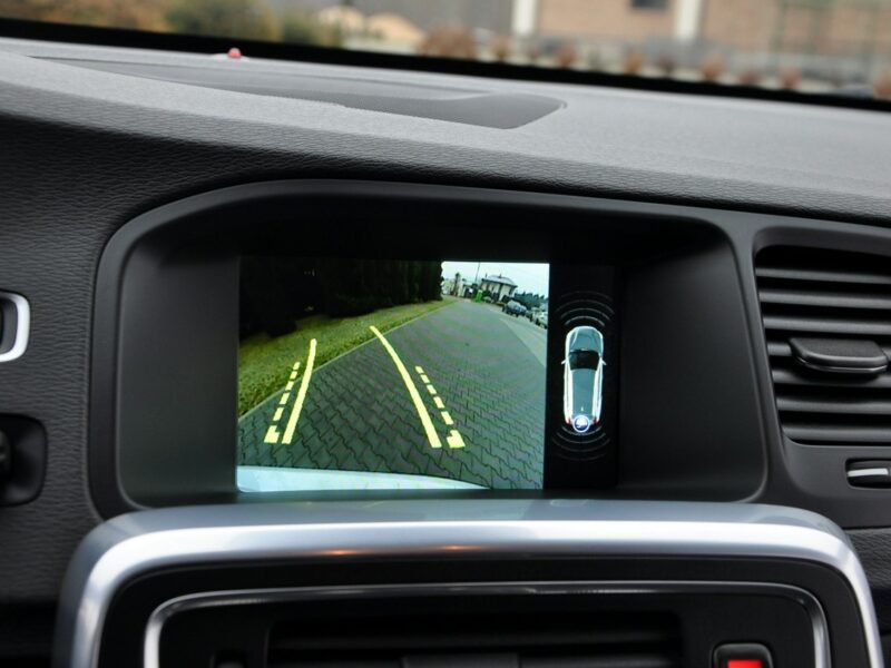 Volvo V60 2.0d(225KM)*RDesign*RadarACC*Virtual*Led*Xenon*Navi*Kamera*Skóry*Alu18 I (2010-2018)