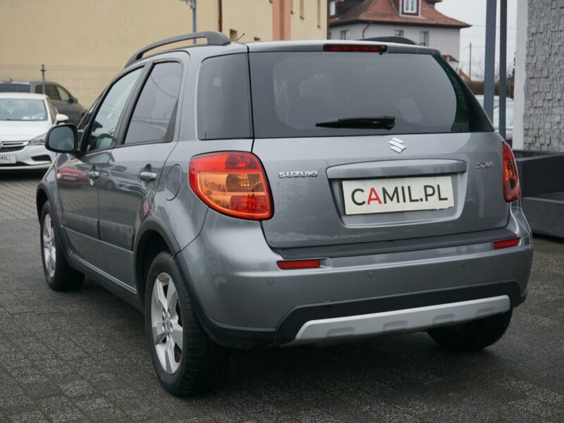 Suzuki SX4 Salon Polska I (2006-2013)