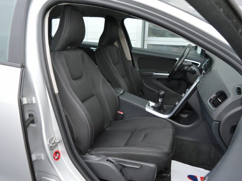 Volvo V60 1.6 D2 Serwisowany LED Navi Klimatronik EURO-5 I (2010-2018)