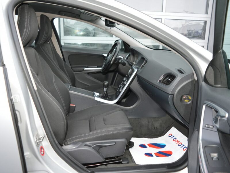 Volvo V60 1.6 D2 Serwisowany LED Navi Klimatronik EURO-5 I (2010-2018)