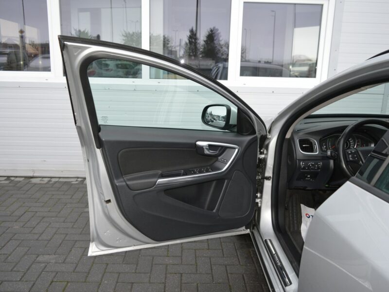 Volvo V60 1.6 D2 Serwisowany LED Navi Klimatronik EURO-5 I (2010-2018)