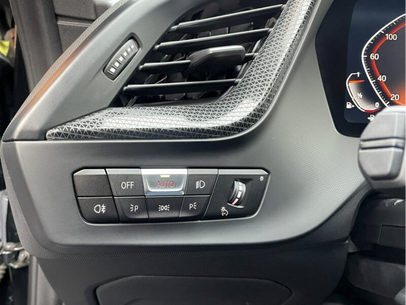 BMW 220 X-Drive,LED, Klima, Navi, Tempomat, CarPlay, Kamera Cofania, Asystenci F44