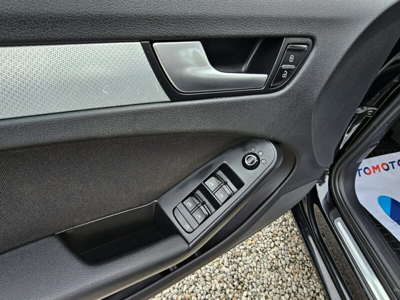 Audi A4 -SPRZEDANY- 2.0 TDI * Duża Navi * Automat / Ledy Biksenon *HAK B8 (2007-2015)