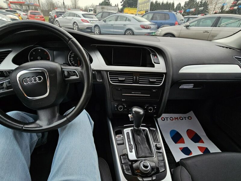 Audi A4 -SPRZEDANY- 2.0 TDI * Duża Navi * Automat / Ledy Biksenon *HAK B8 (2007-2015)