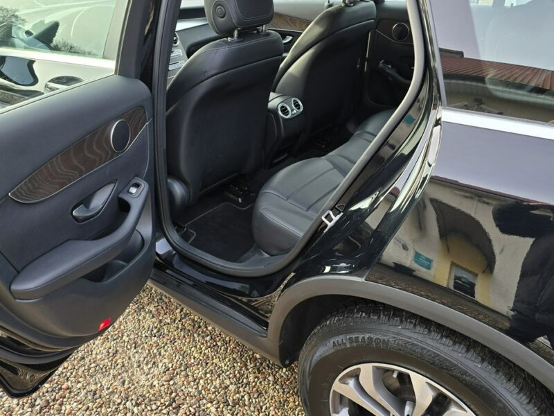 Mercedes GLC 220 4 Matic, Full LED, Faktura VAT