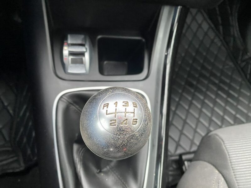 Alfa Romeo Giulietta Mocny silnik, klimatronik, parktronik, Ledy dzienne, isofix, z Niemiec