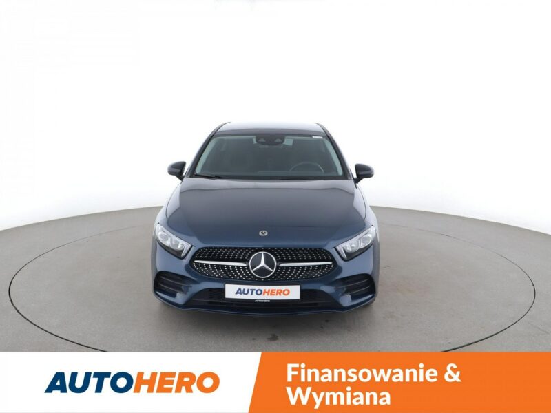 Mercedes A 250 PHEV AMG Line full LED skóra/alcantara navi kamery W177 (2018-)