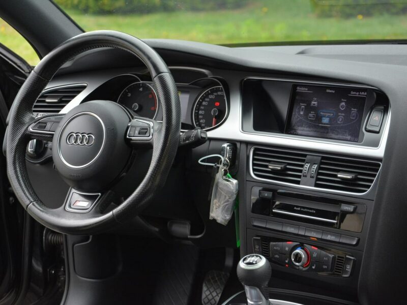 Audi A4 2.0TDI(190KM) 2XS-line Skóry Duża Navi MMI Ledy BI-Xenon 2xPDC ASO B8 (2007-2015)