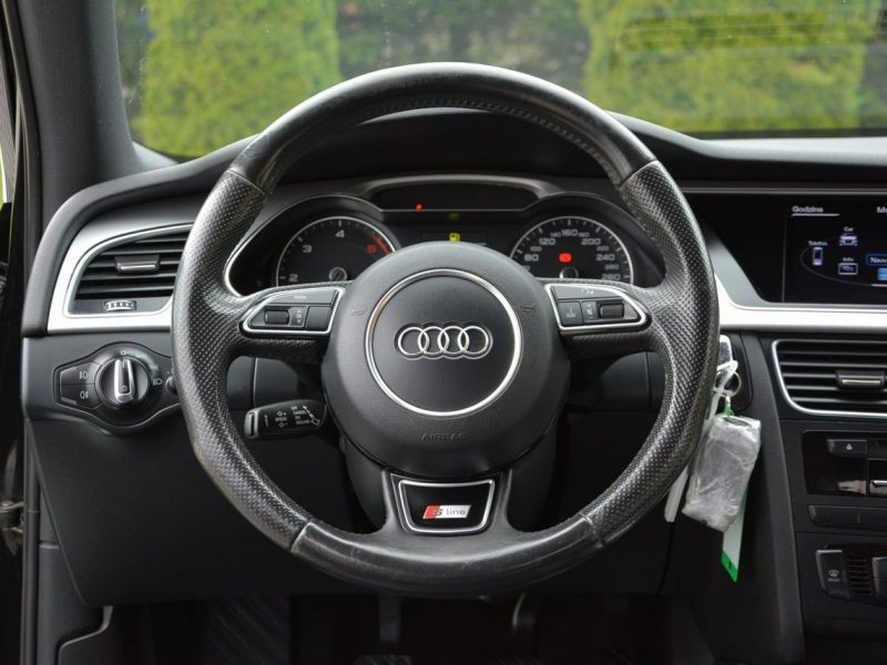 Audi A4 2XS-line Skóry Duża Navi MMI Ledy BI-Xenon 2xPDC ASO do końca Oryginał B8 (2007-2015)