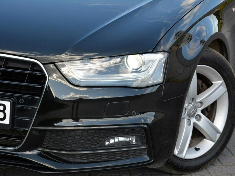 Audi A4 2XS-line Skóry Duża Navi MMI Ledy BI-Xenon 2xPDC ASO do końca Oryginał B8 (2007-2015)
