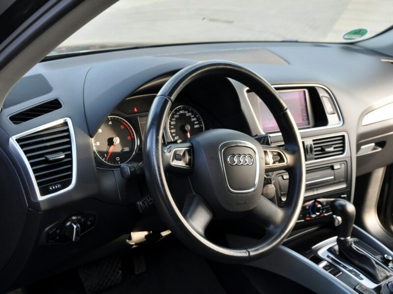 Audi Q5 2.0TDI(170KM)*Quattro*Navi*Xenon*Led*Parktronik*Chrom*Alu18"ASO Audi 8R (2008-)