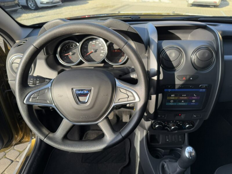 Dacia Duster 1,6 115KM Klimatyzacja Nawigacja Koła lato+zima I (2009-2017)