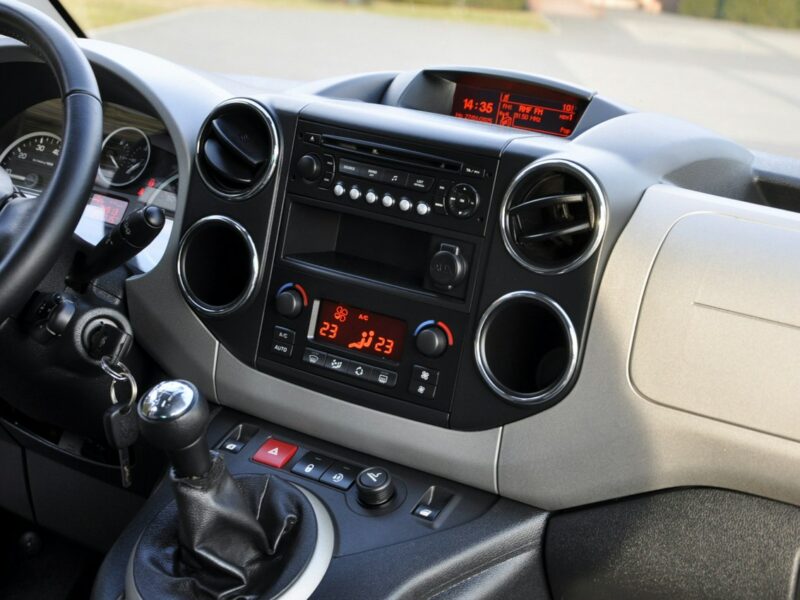 Peugeot Partner 1.6HDI(112KM)*Tepee*Klimatronik*Parktronik*Welur*Reling*I Wł*ASO II (2008-)