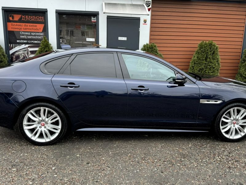 Jaguar XF Polski Salon, Podgrzewane fotele przód, tył, Kamera cofania, MERIDIAN X260 (2015-)