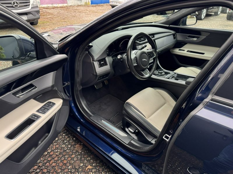 Jaguar XF Polski Salon, Podgrzewane fotele przód, tył, Kamera cofania, MERIDIAN X260 (2015-)