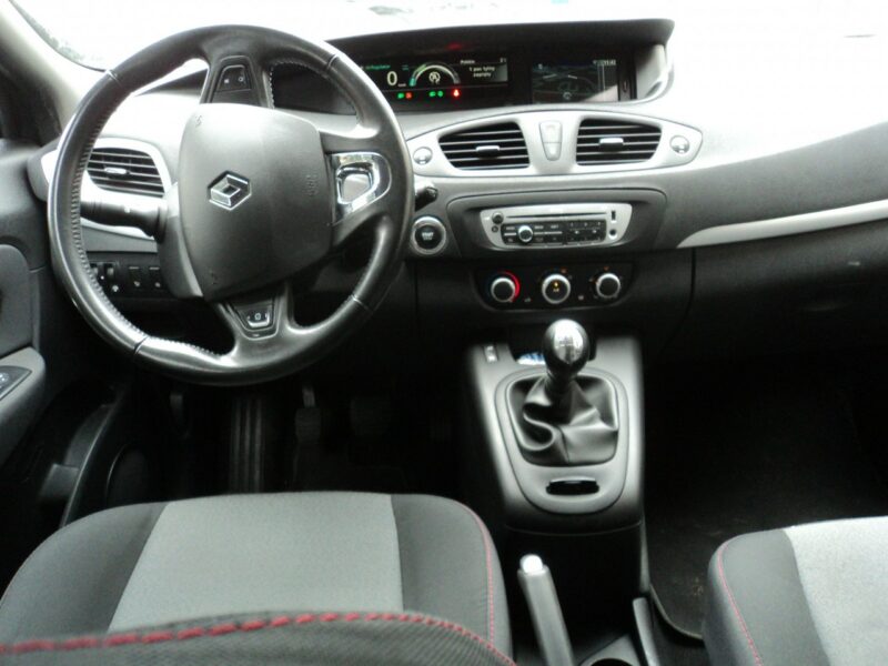 Renault Scenic sprzedam scenica 1.2 b 7 osób zarejest.ubezpiecz.bogate wyposaze III (2009-2016)