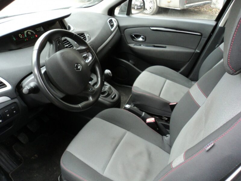 Renault Scenic sprzedam scenica 1.2 b 7 osób zarejest.ubezpiecz.bogate wyposaze III (2009-2016)