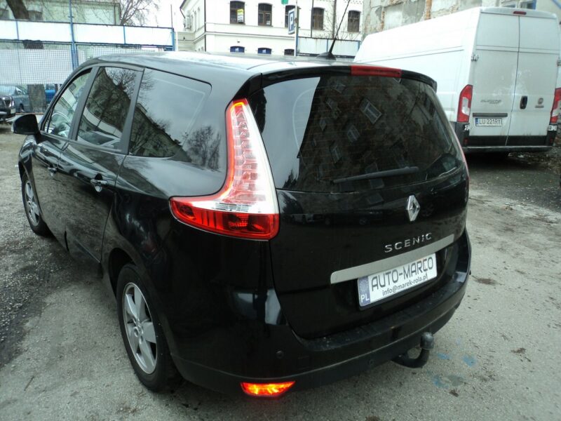 Renault Scenic sprzedam scenica 1.2 b 7 osób zarejest.ubezpiecz.bogate wyposaze III (2009-2016)