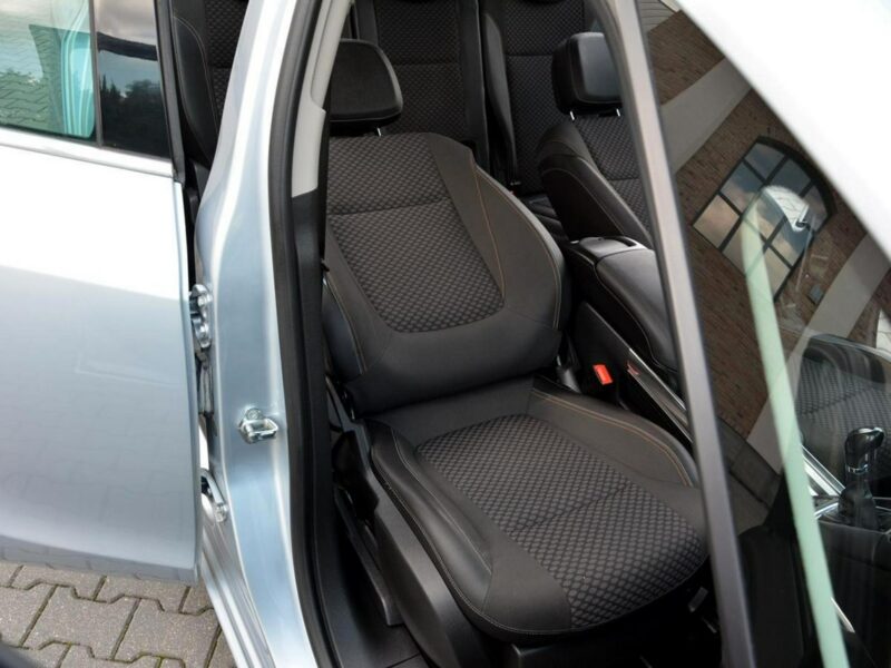 Opel Zafira 1.4T(140KM) Duza Navi pól-Skóry Park Assist 7-Foteli 2xParktronik C (2011-)