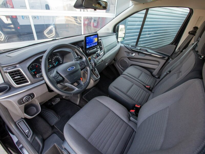 Ford Tourneo Custom AUTOMAT 9-OSÓB Titanium L2H1 aluminiowe koła