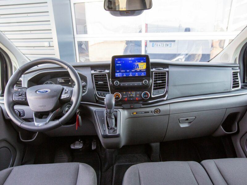 Ford Tourneo Custom AUTOMAT 9-OSÓB Titanium L2H1 aluminiowe koła
